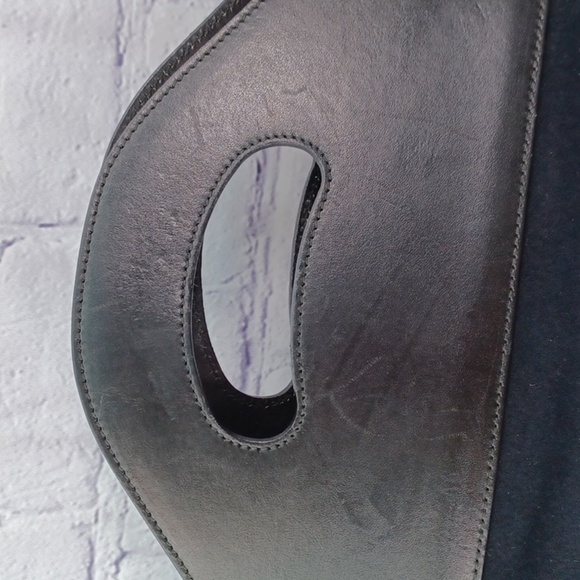 Gucci Vintage Logo Handle Tote - Picture 3 of 12